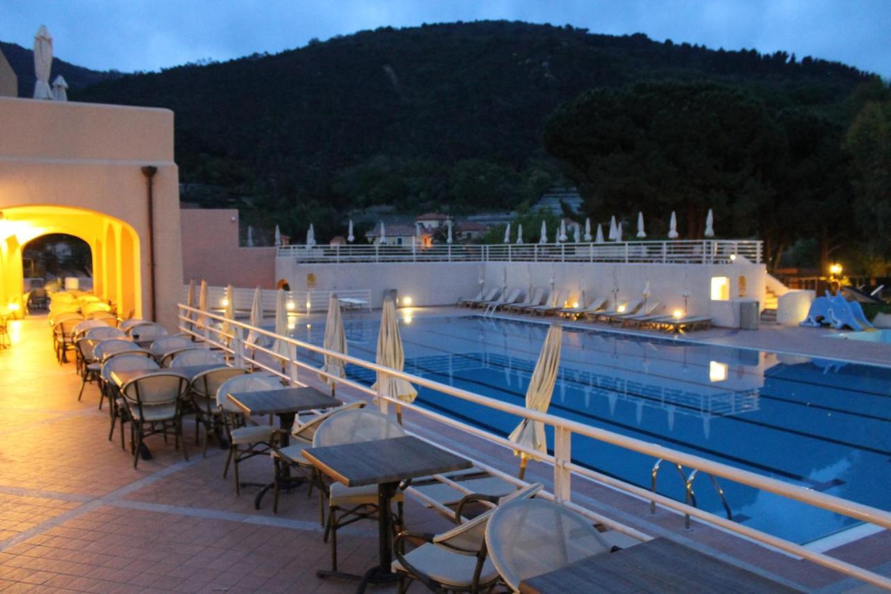 Il Villaggio Di Giuele Finale Ligure Buitenkant foto